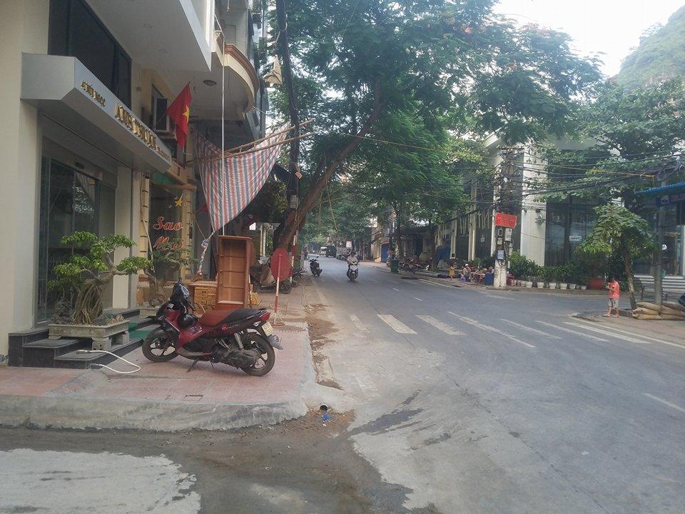 Anh Thuan Hotel 1 Cat Ba Island Ngoại thất bức ảnh